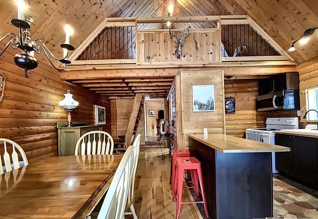 فيلا Le Refuge Au Mont Comi Saint-Gabriel المظهر الخارجي الصورة